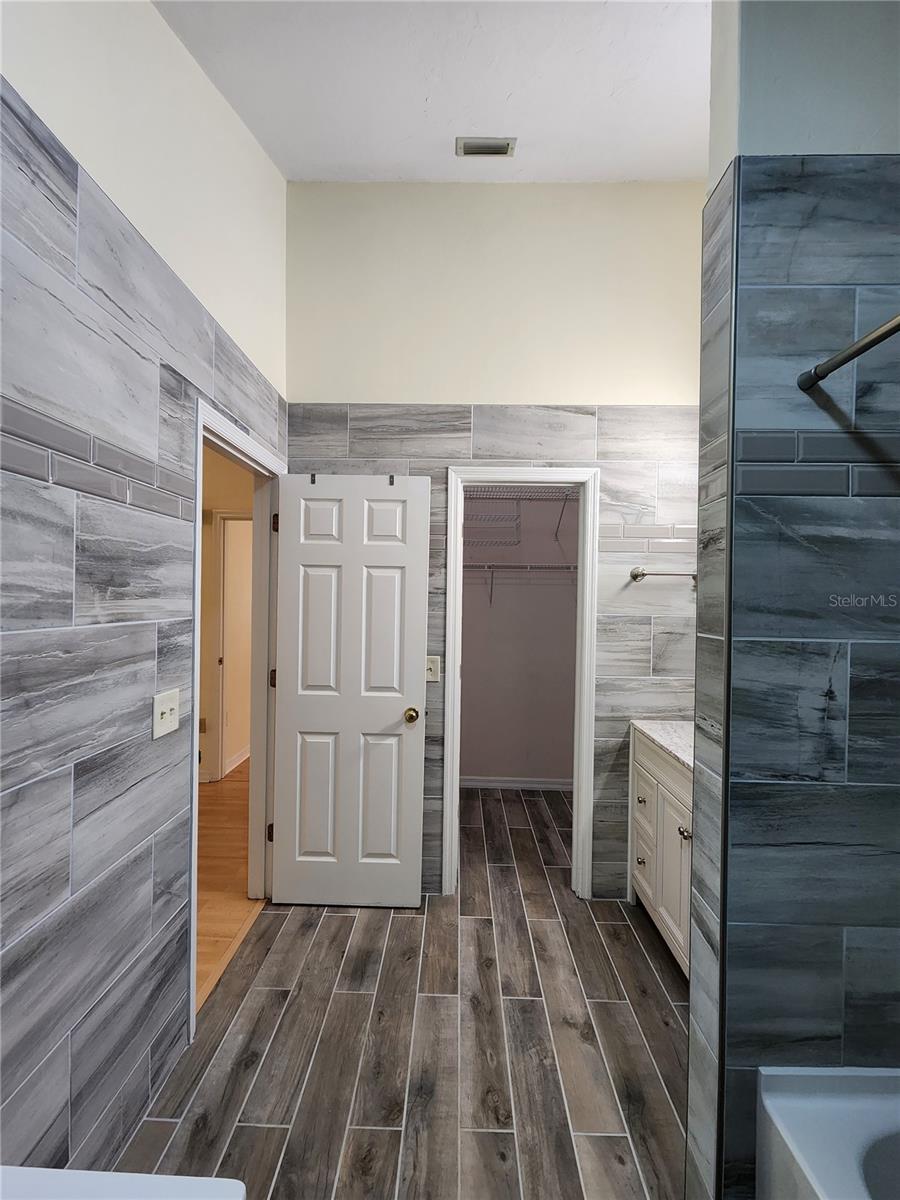 Image 30 of 46 For 5026 94 Street