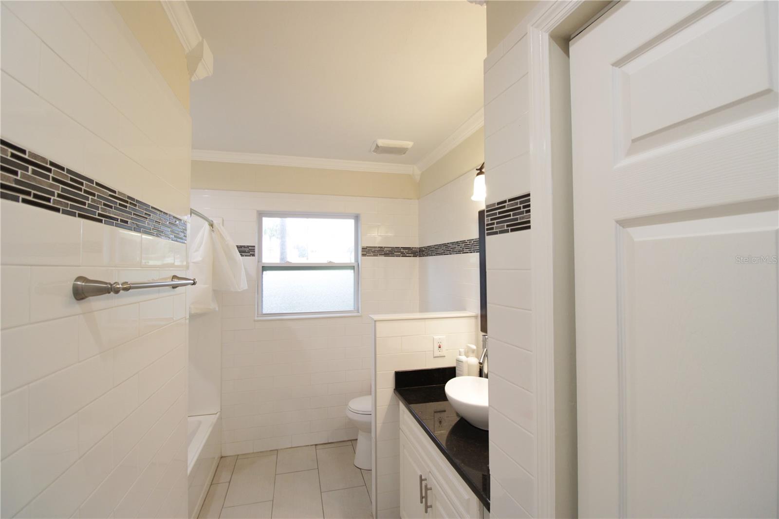 Image 17 of 25 For 10907 24th Avenue