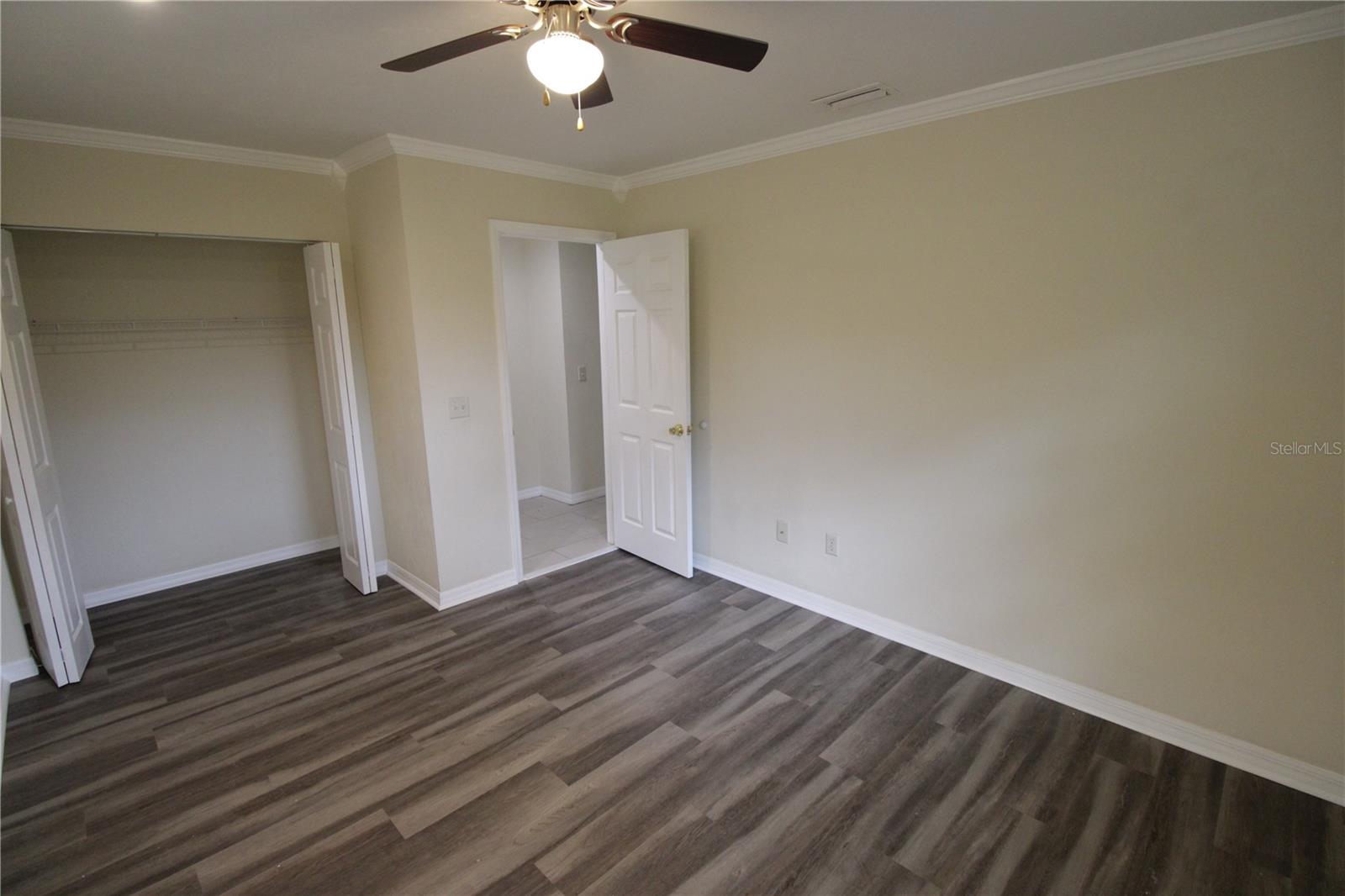 Image 18 of 25 For 10907 24th Avenue