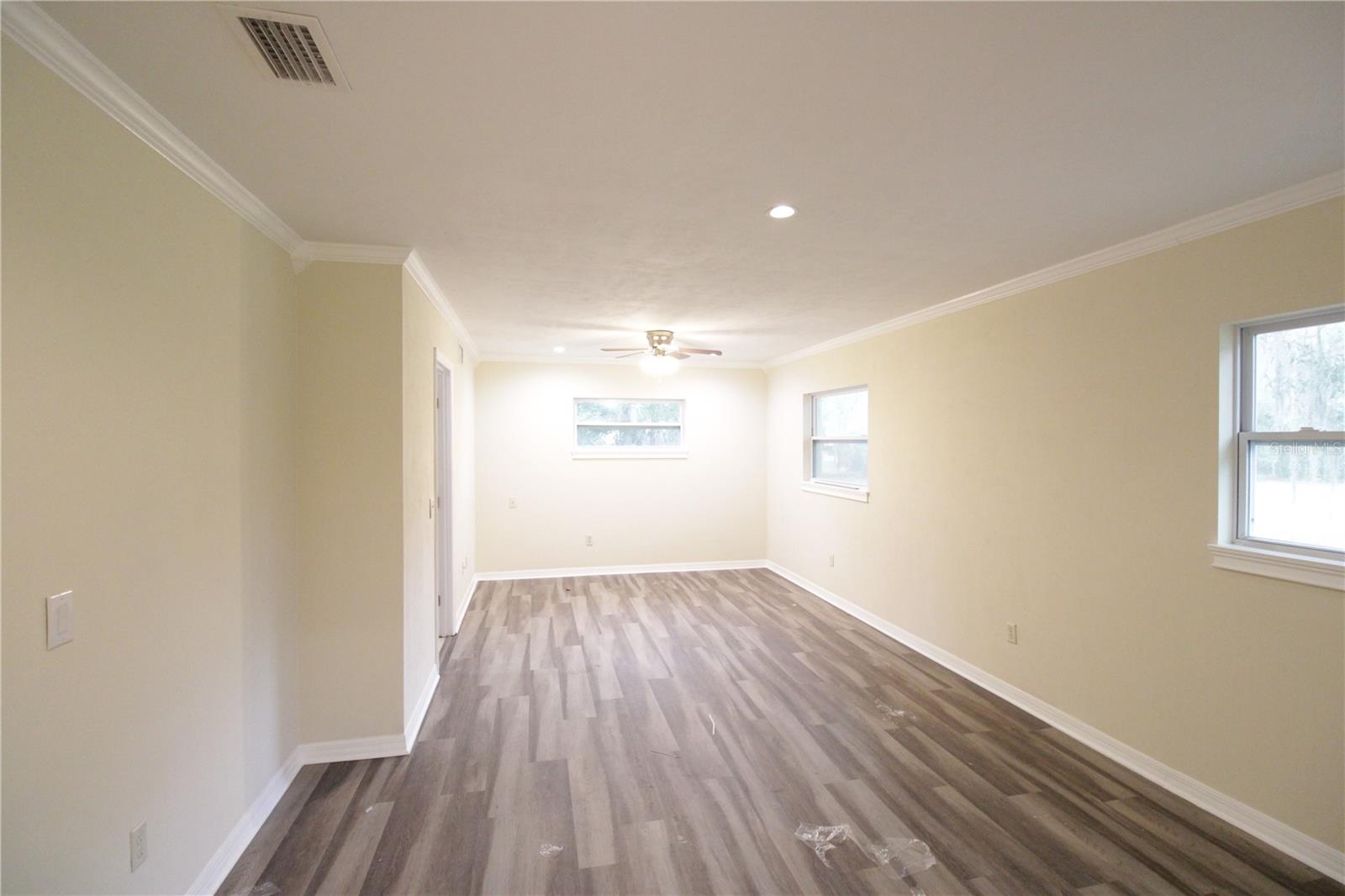 Image 19 of 25 For 10907 24th Avenue