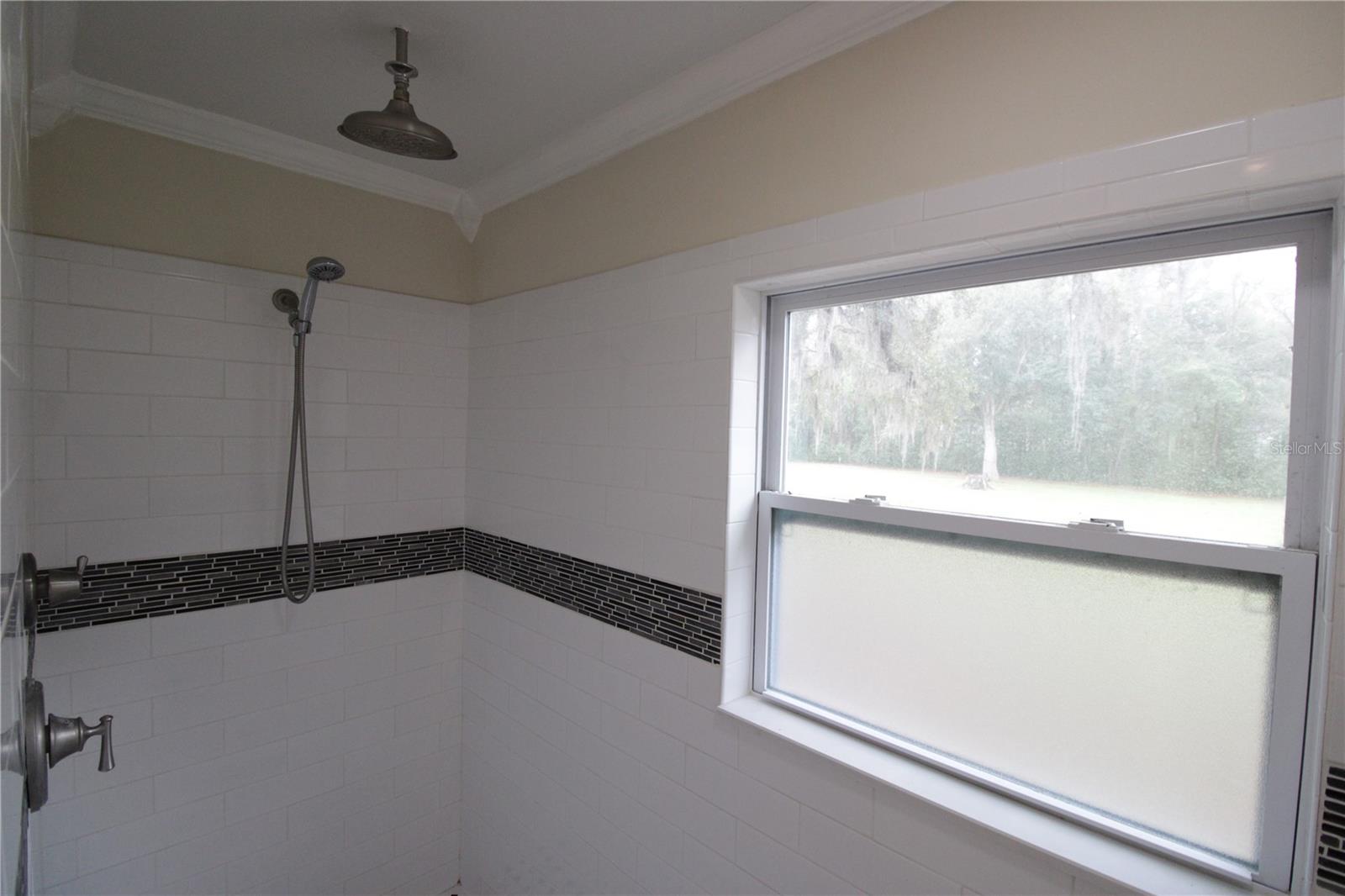 Image 23 of 25 For 10907 24th Avenue