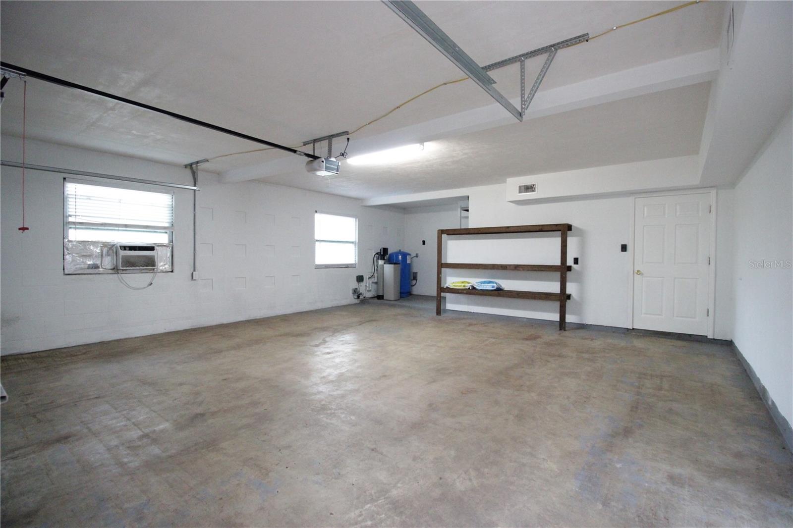 Image 3 of 25 For 10907 24th Avenue