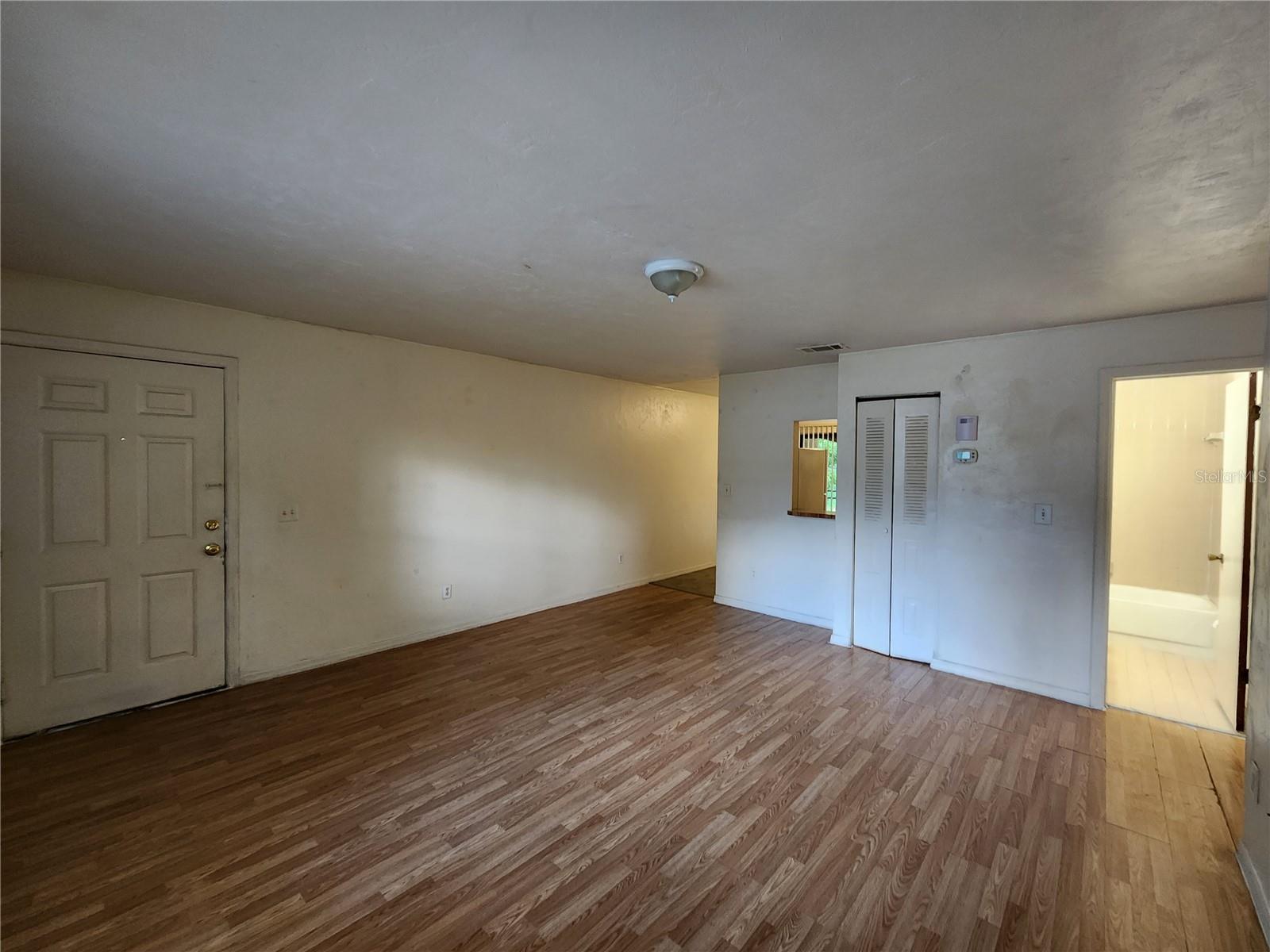 Image 10 of 25 For 4021 37 Street C