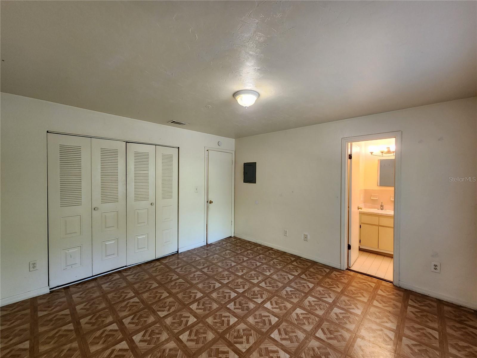 Image 25 of 25 For 4021 37 Street C