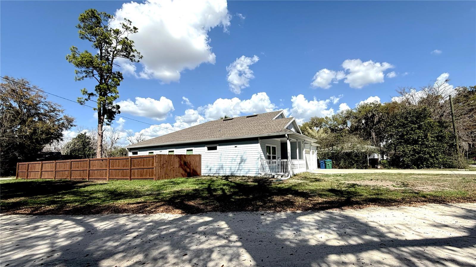 Image 8 of 43 For 25248 1st Avenue
