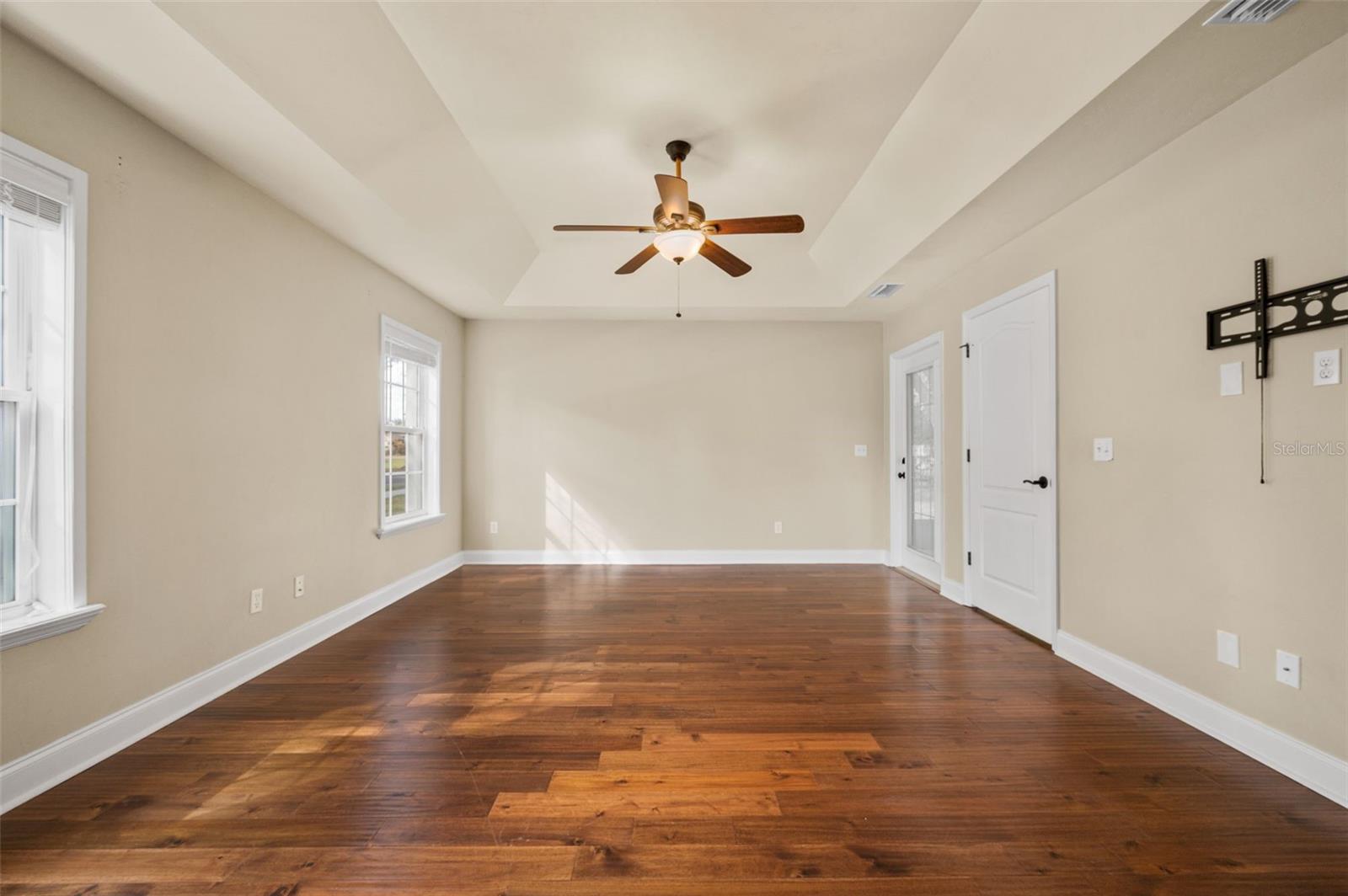 Image 23 of 56 For 25178 20th Avenue