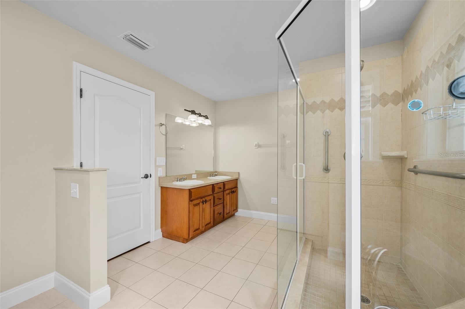 Image 30 of 56 For 25178 20th Avenue