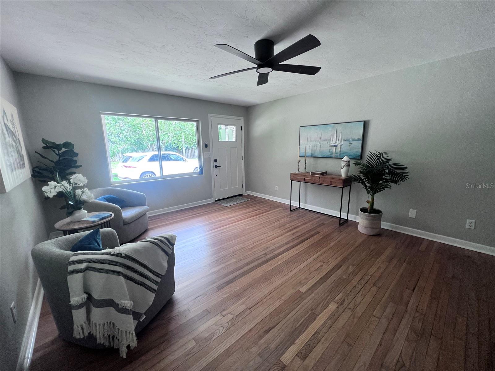 Image 13 of 18 For 3857 University Avenue