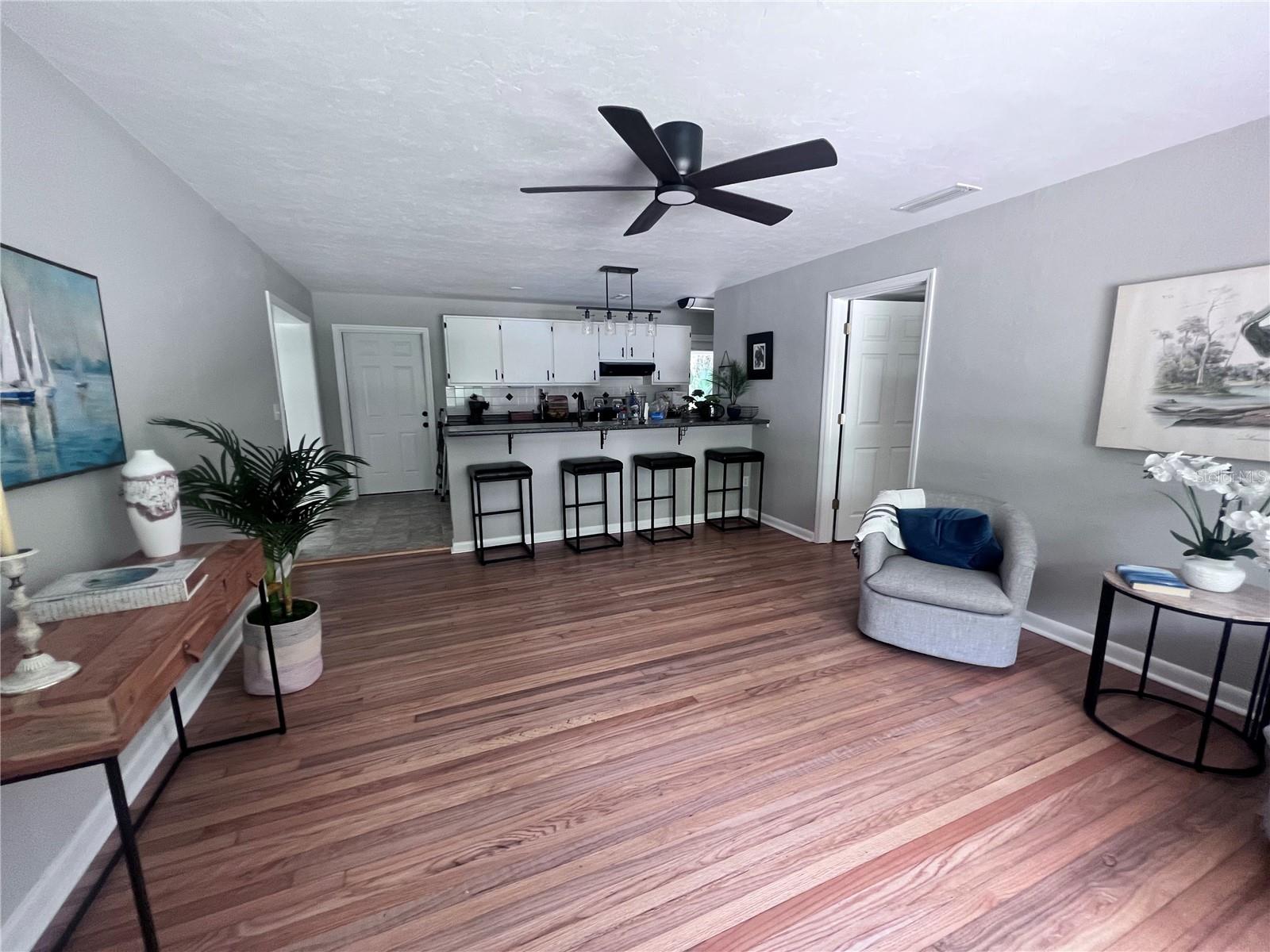 Image 14 of 18 For 3857 University Avenue