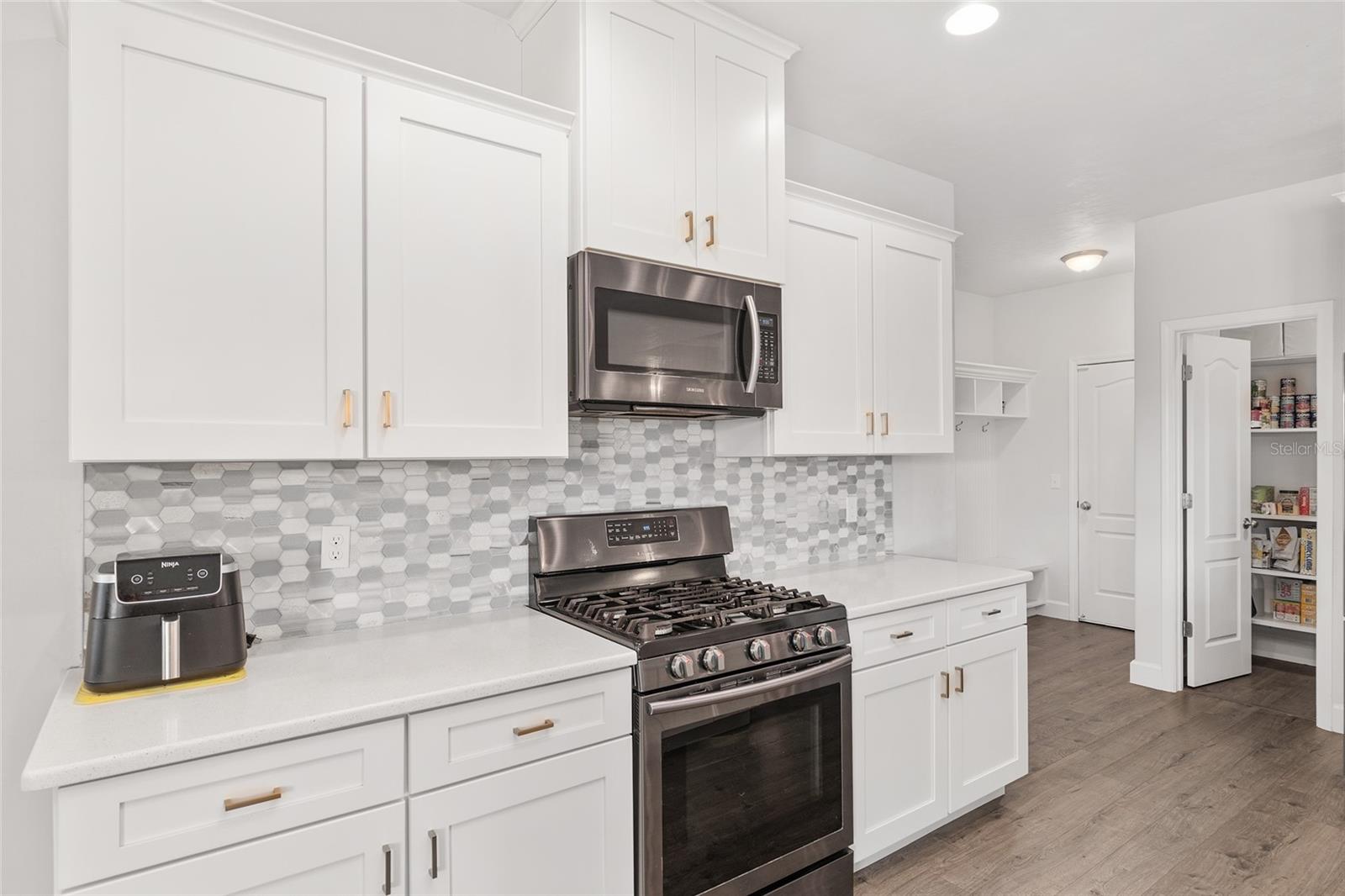 Image 16 of 85 For 22885 5th Place