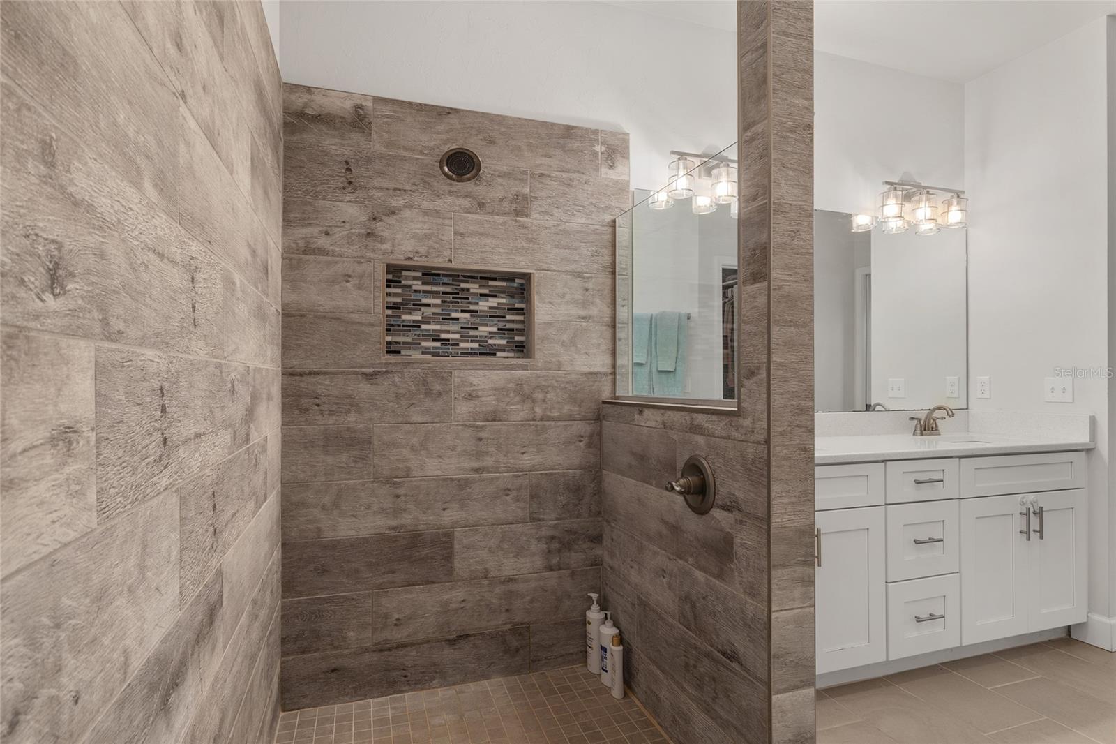 Image 29 of 85 For 22885 5th Place