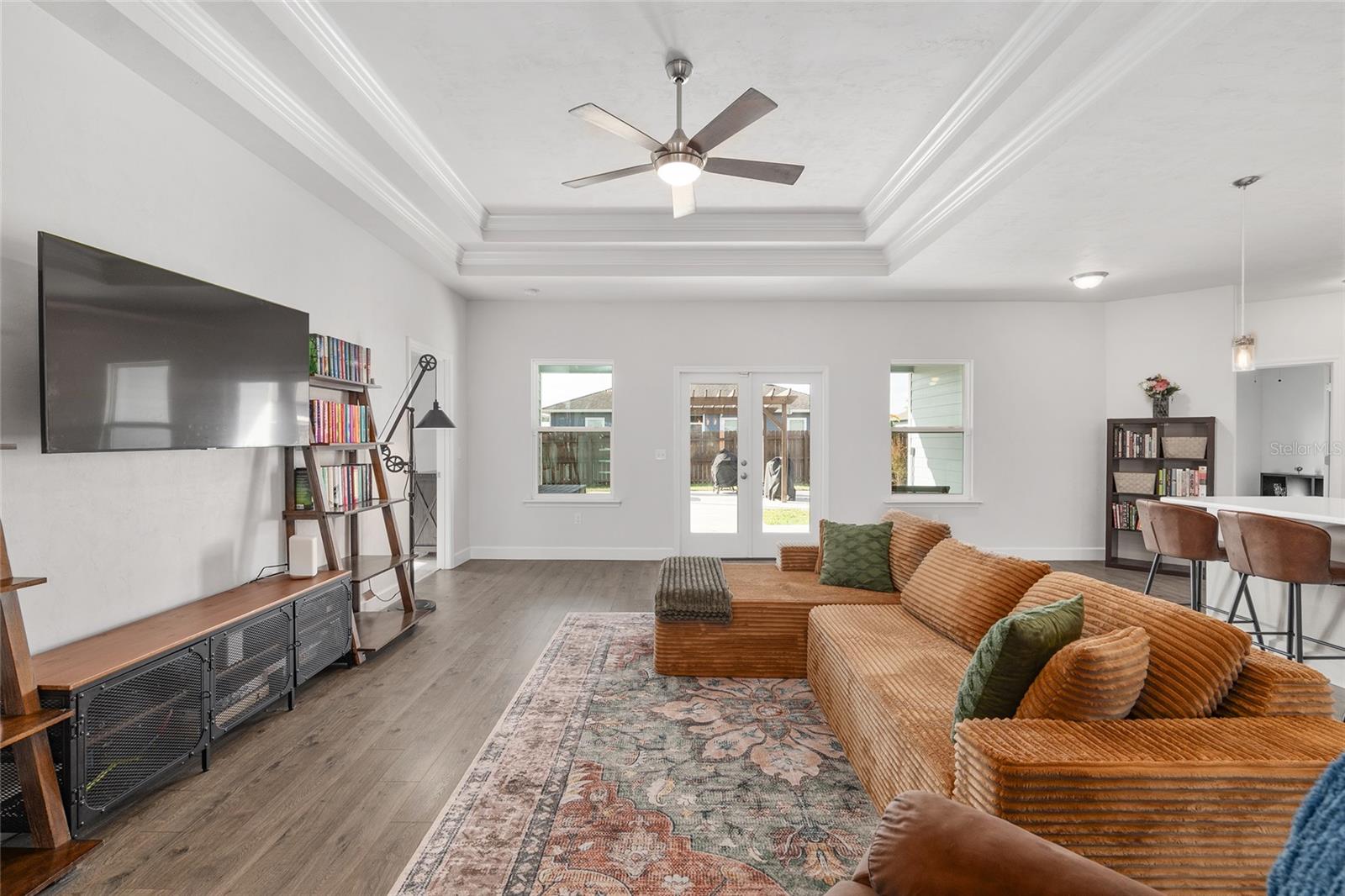 Image 6 of 85 For 22885 5th Place