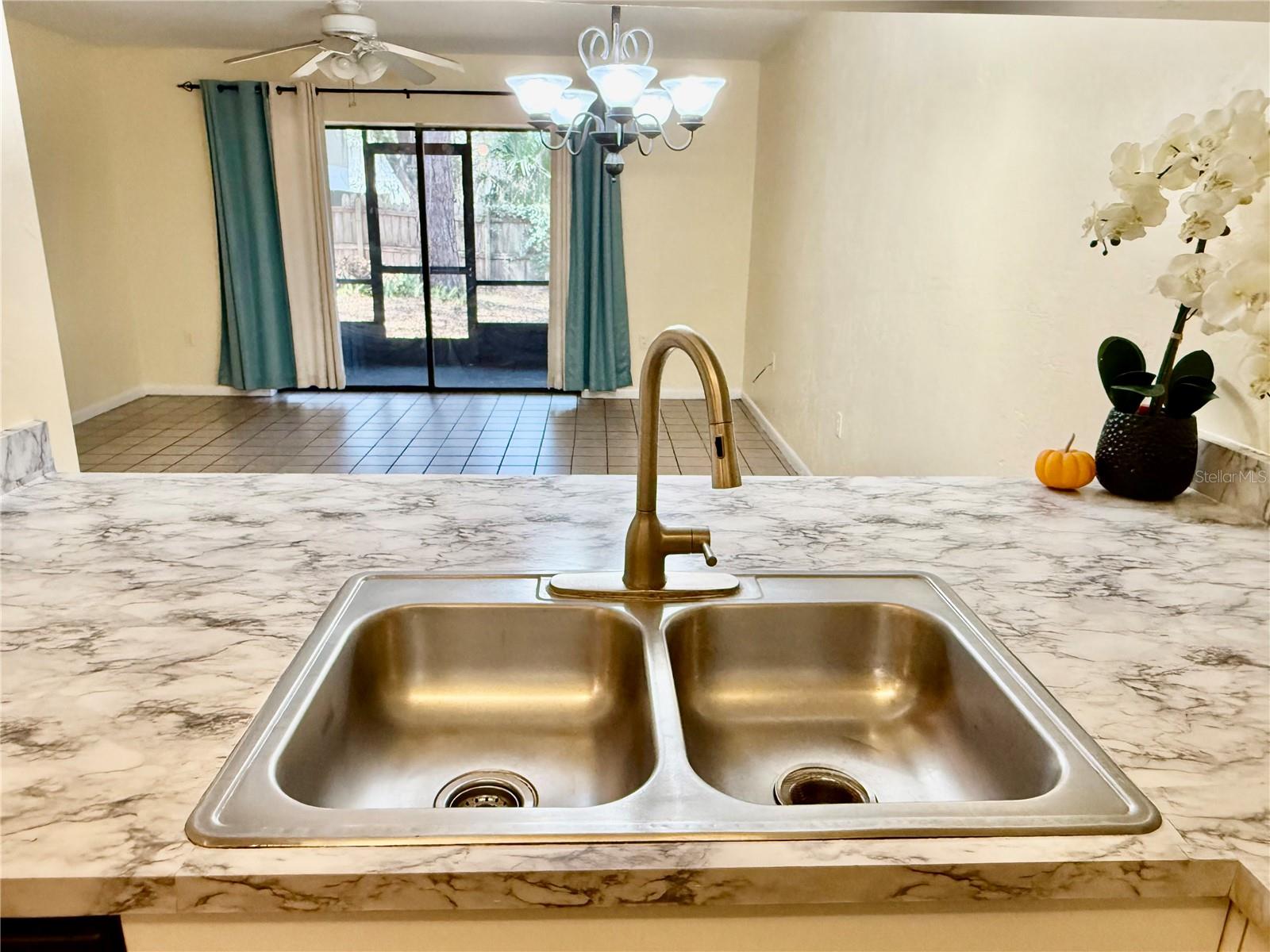 Image 7 of 25 For 2735 35th Place 1604