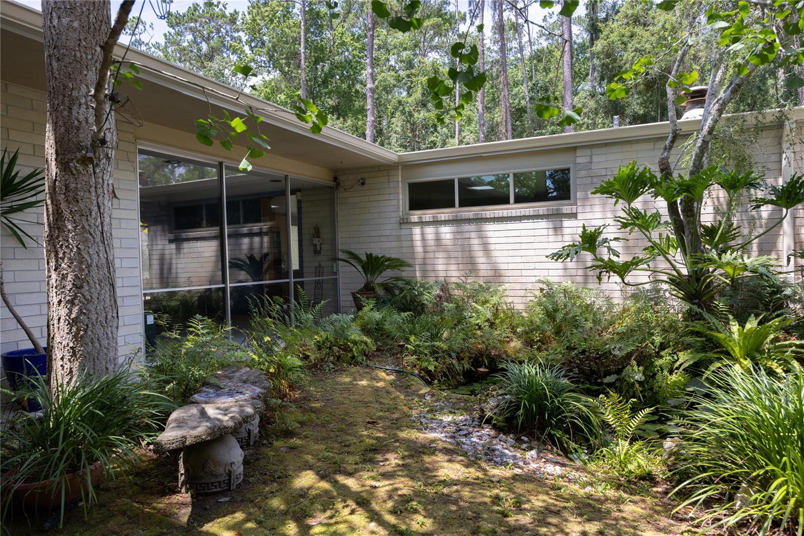 Image 12 of 83 For 2010 32nd Terrace