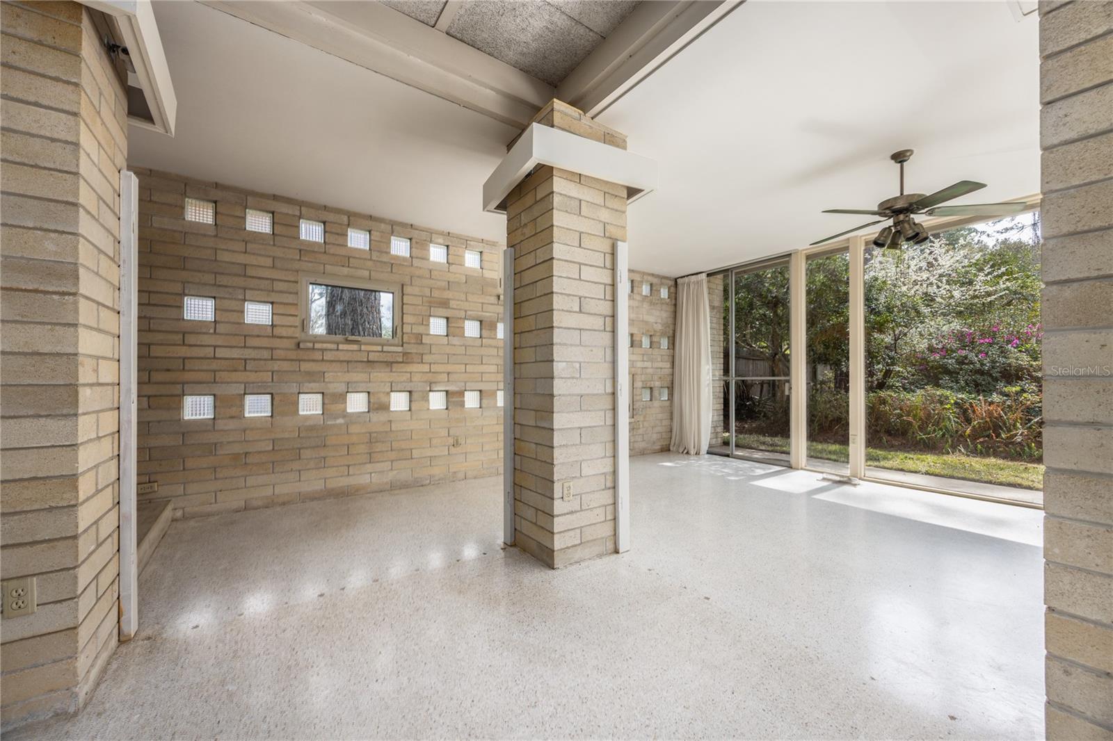 Image 31 of 83 For 2010 32nd Terrace