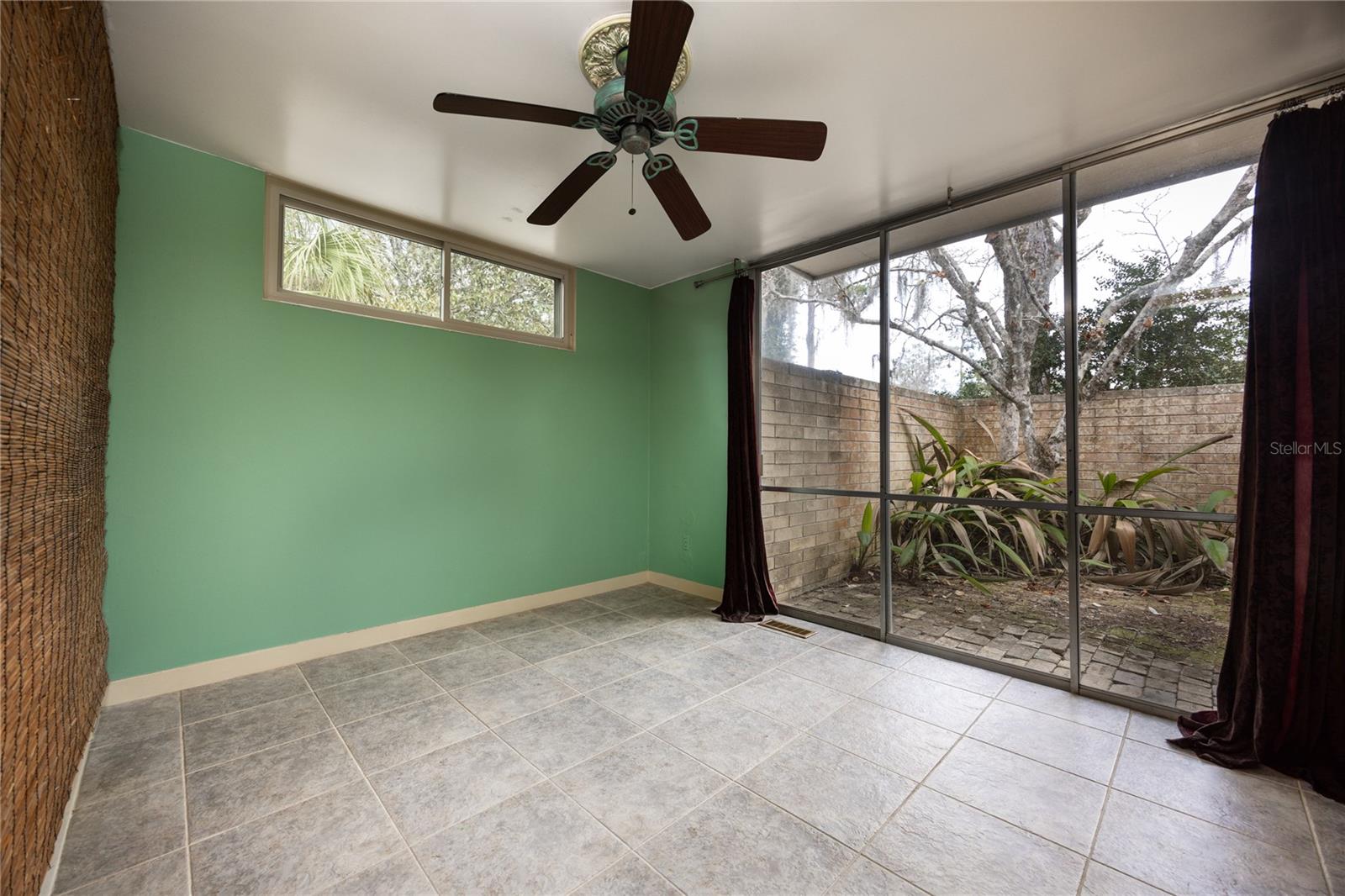 Image 37 of 83 For 2010 32nd Terrace