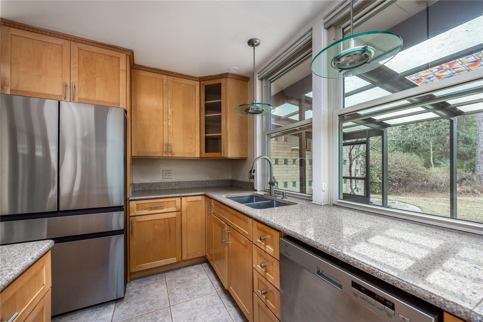 Image 47 of 83 For 2010 32nd Terrace