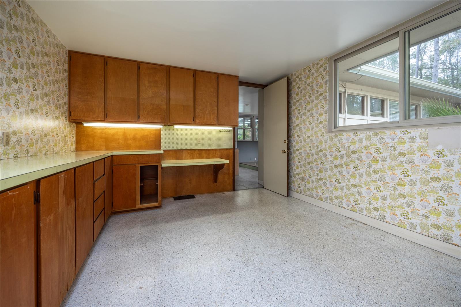 Image 49 of 83 For 2010 32nd Terrace