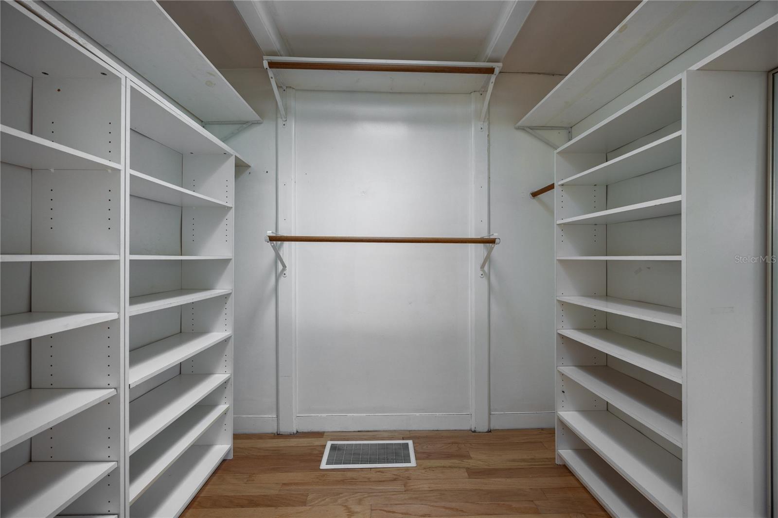 Image 56 of 83 For 2010 32nd Terrace