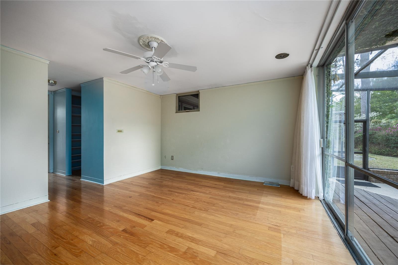 Image 58 of 83 For 2010 32nd Terrace