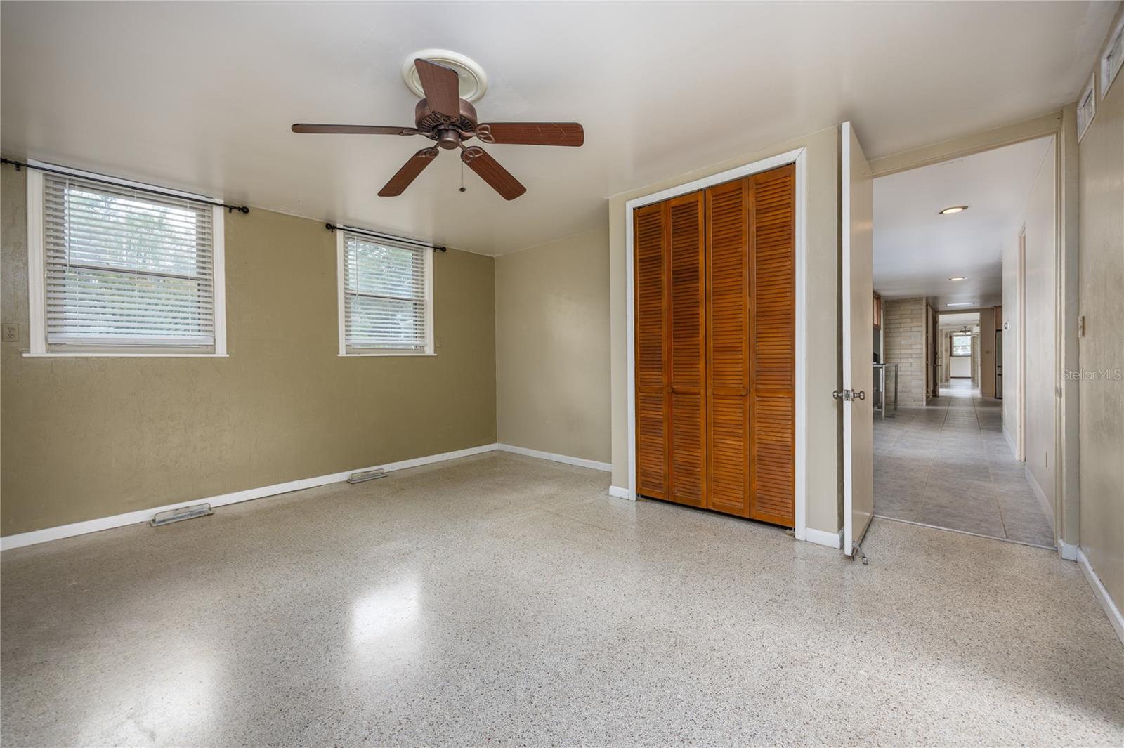 Image 61 of 83 For 2010 32nd Terrace