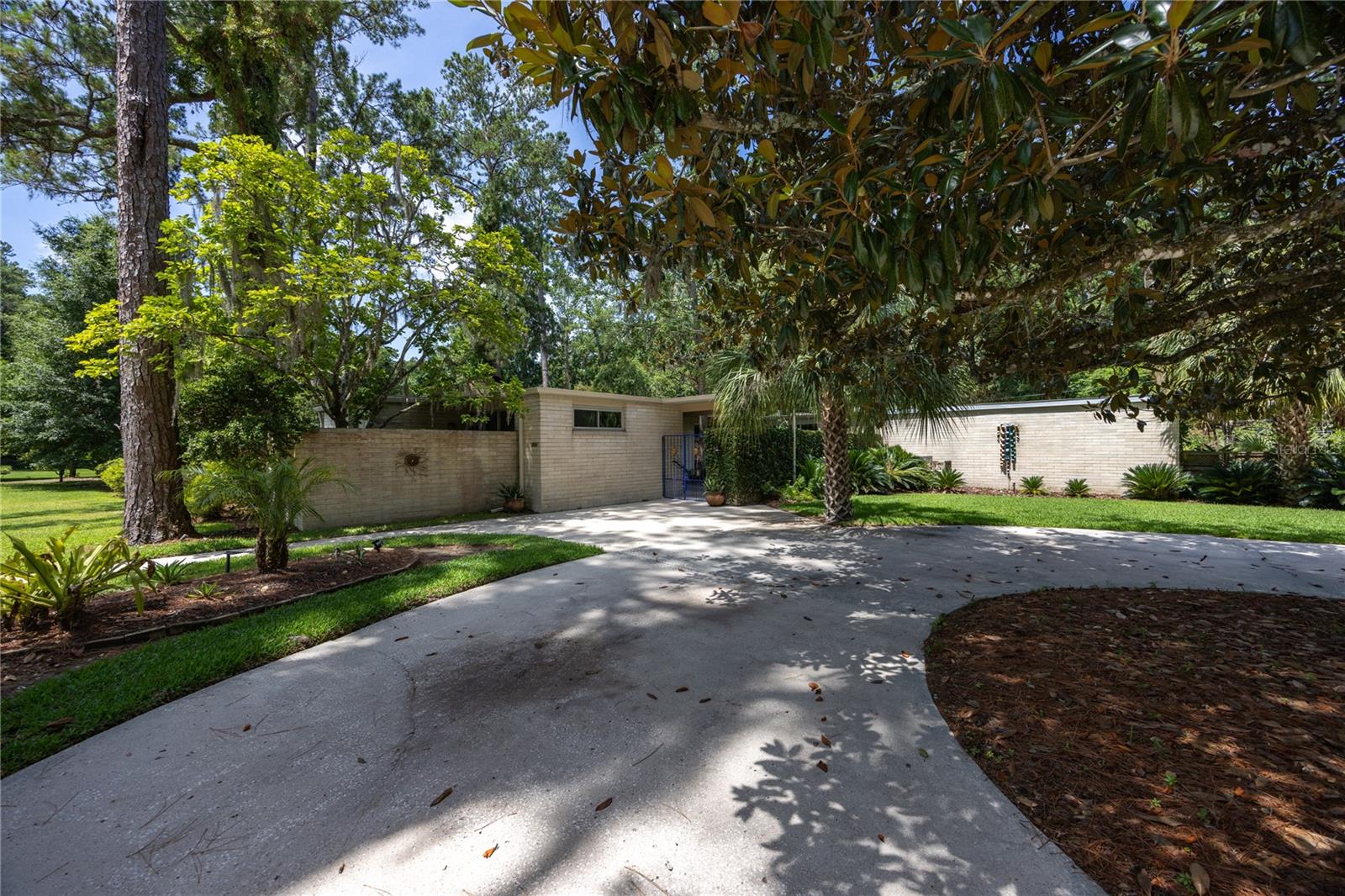 Image 69 of 83 For 2010 32nd Terrace