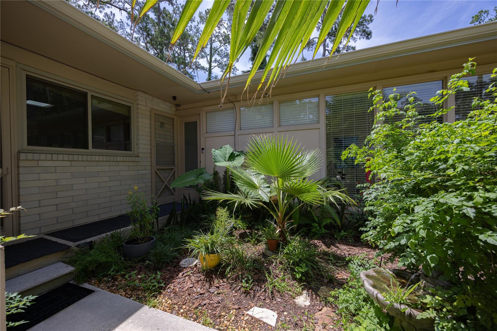 Image 70 of 83 For 2010 32nd Terrace