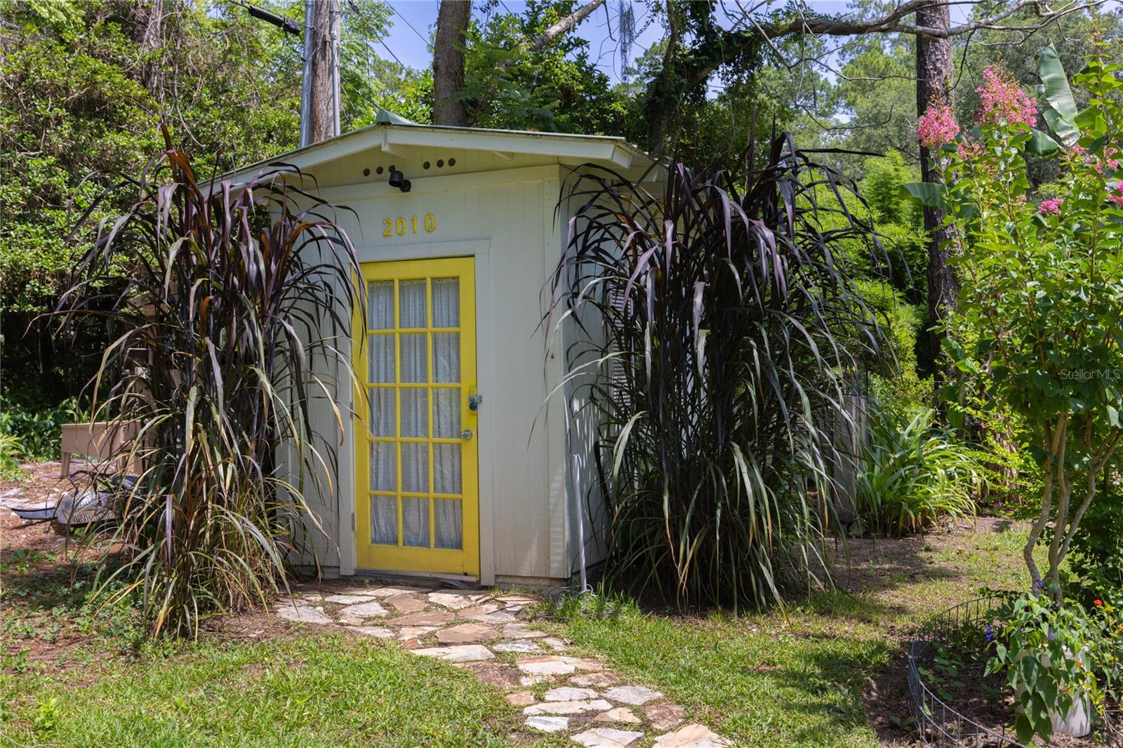 Image 71 of 83 For 2010 32nd Terrace