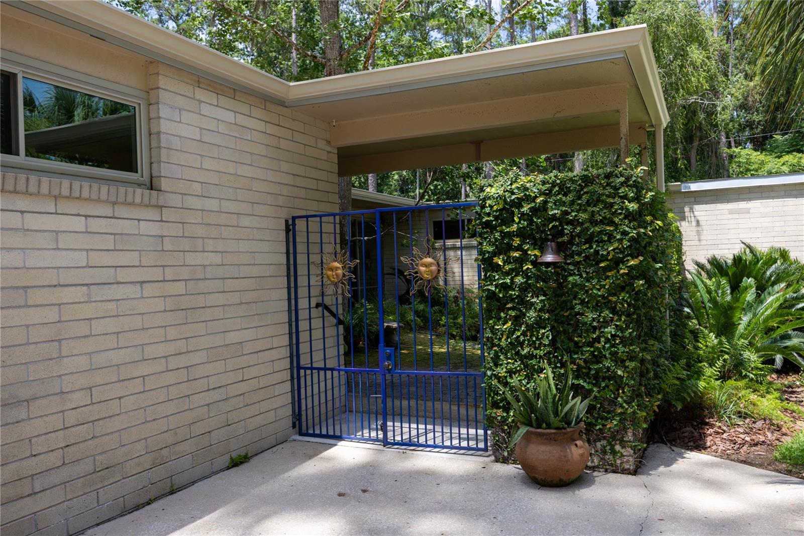 Image 9 of 83 For 2010 32nd Terrace