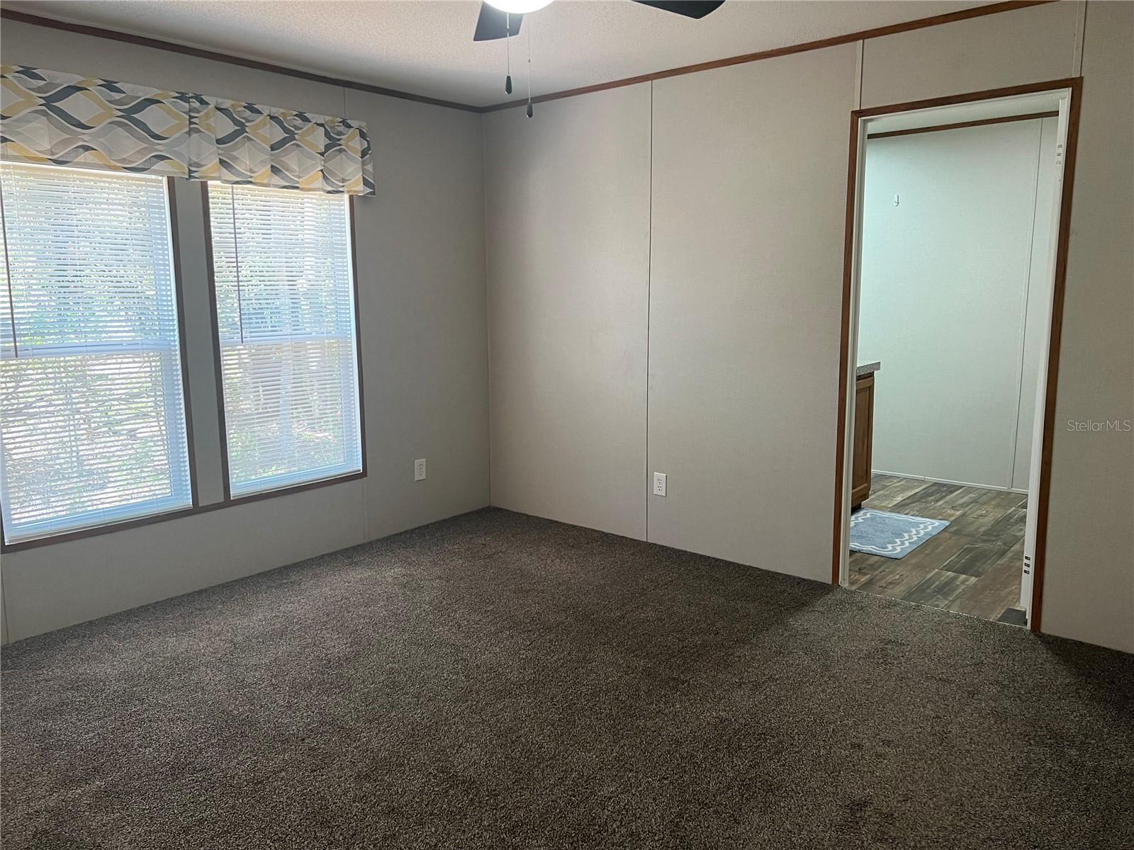 Image 21 of 37 For 10304 25th Court