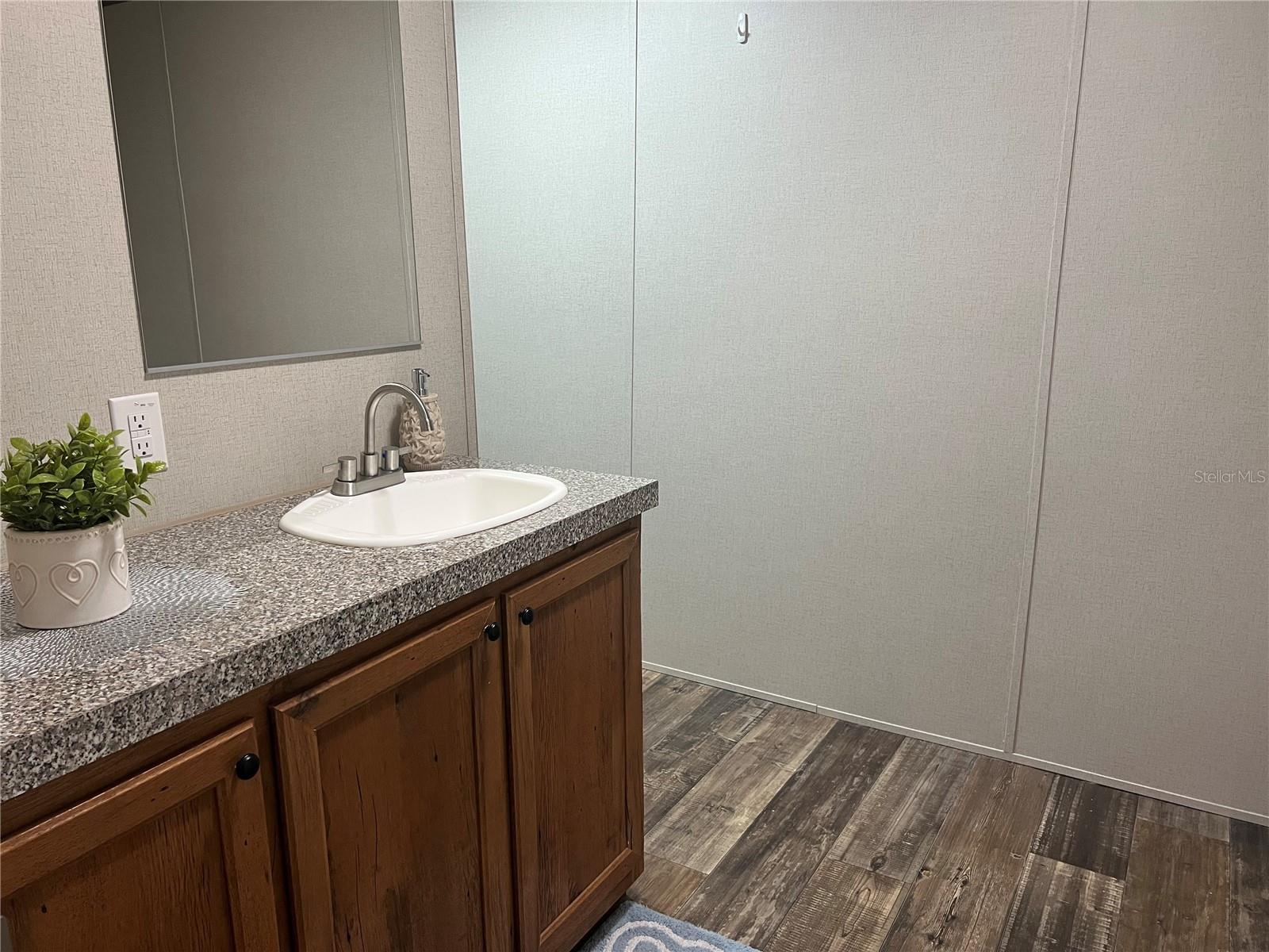 Image 22 of 37 For 10304 25th Court