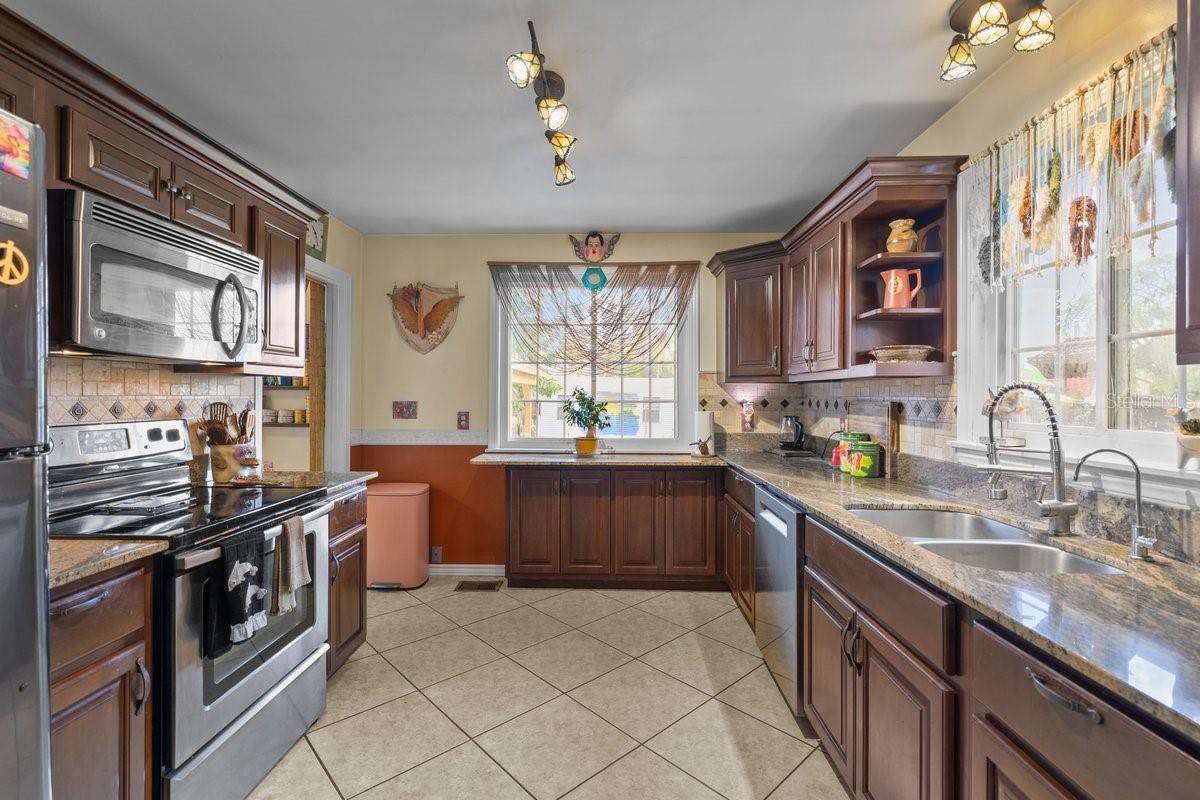 Image 10 of 65 For 101 Orange Street