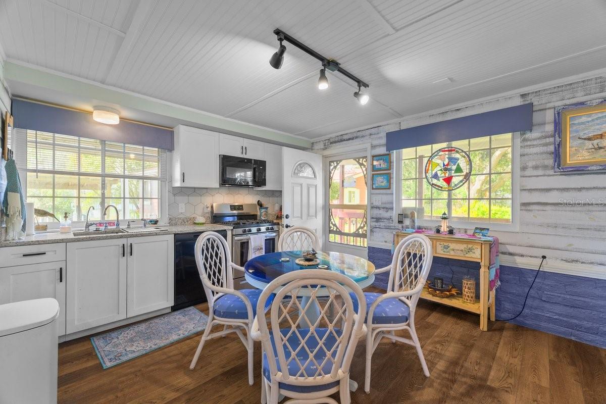 Image 47 of 65 For 101 Orange Street