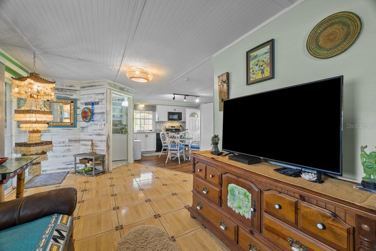 Image 51 of 65 For 101 Orange Street