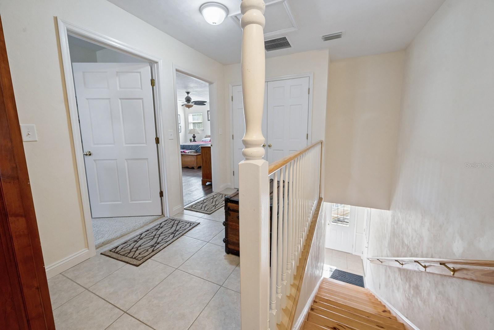 Listing photo id 33 for 498 Manatee Terrace