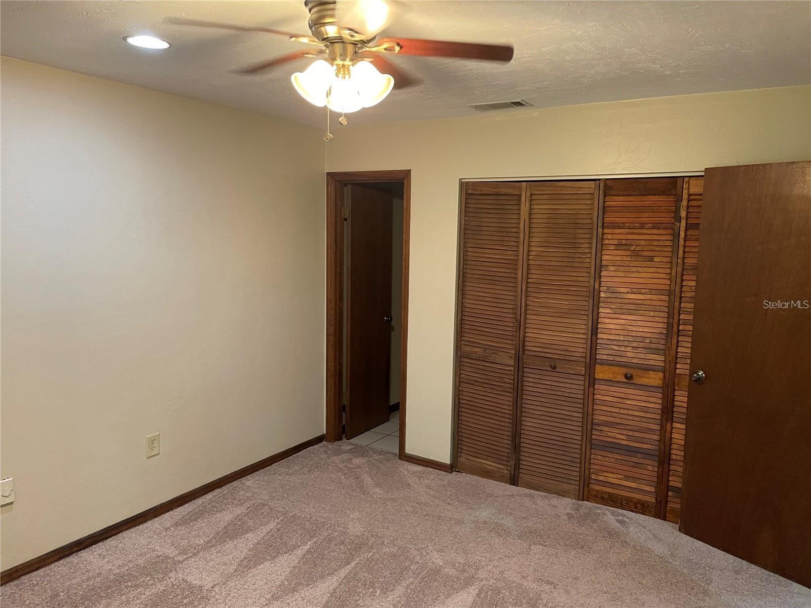 Image 14 of 17 For 5213 92nd Court