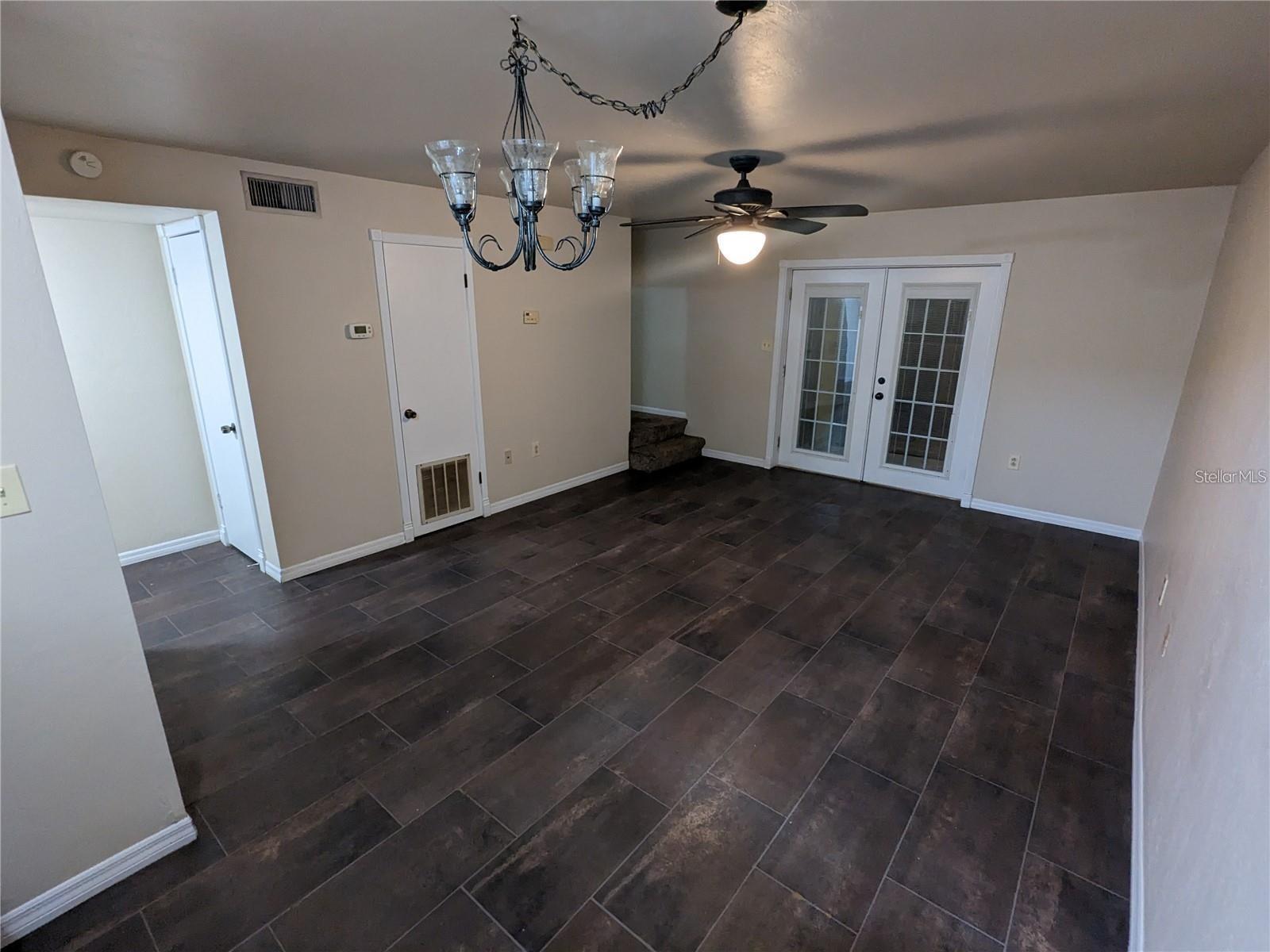 Image 10 of 30 For 4317 69th Terrace