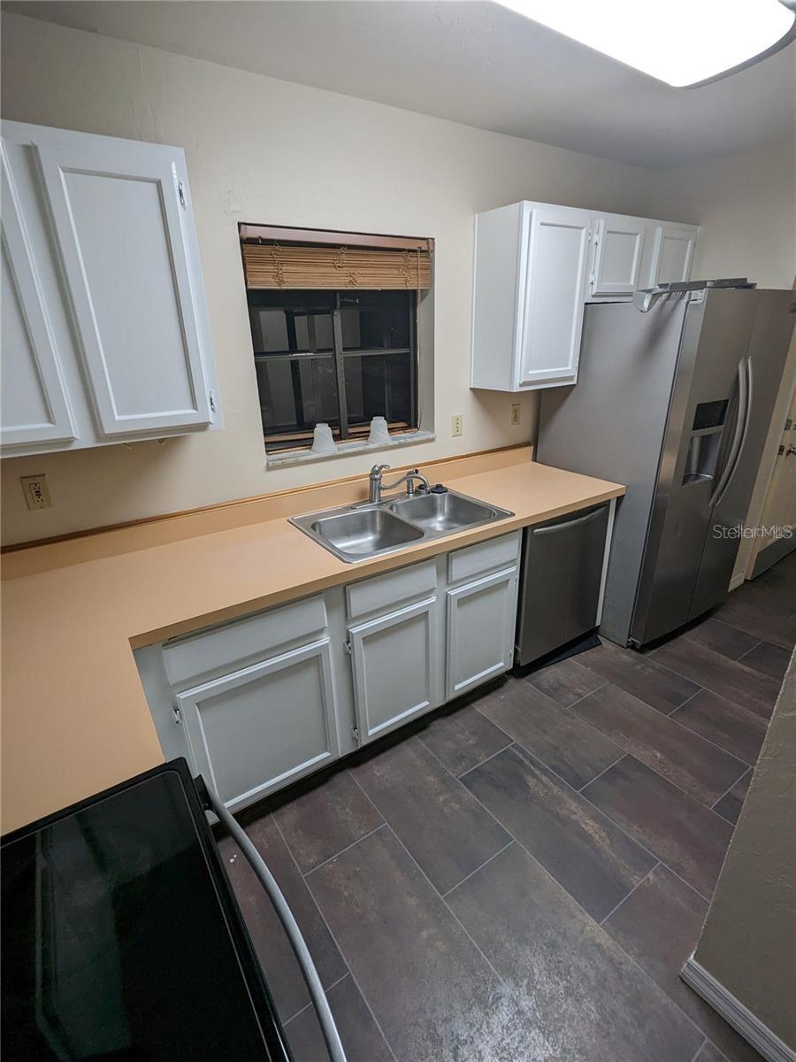 Image 2 of 30 For 4317 69th Terrace