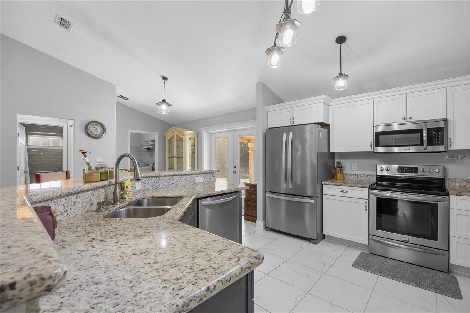 Image 15 of 30 For 3109 Bryant Avenue