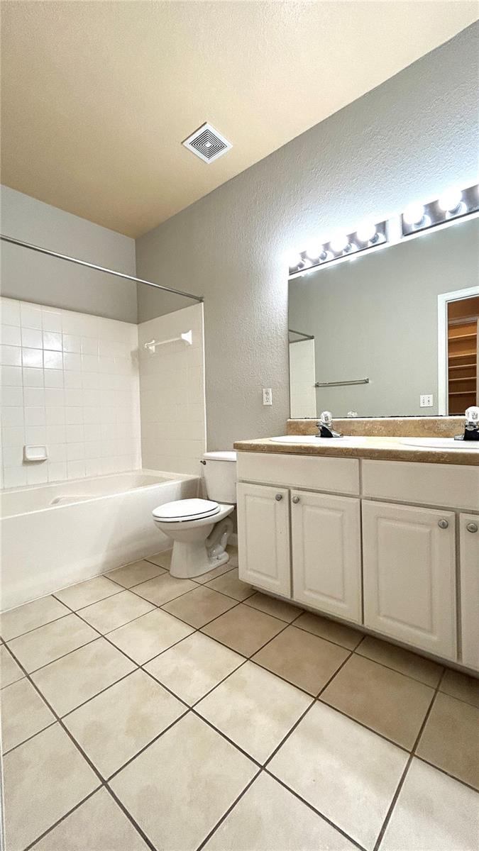 Image 18 of 20 For 4988 43rd Avenue 106