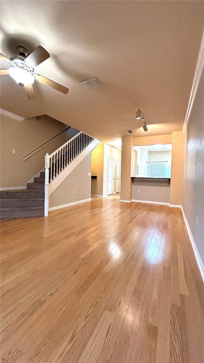 Image 7 of 20 For 4988 43rd Avenue 106