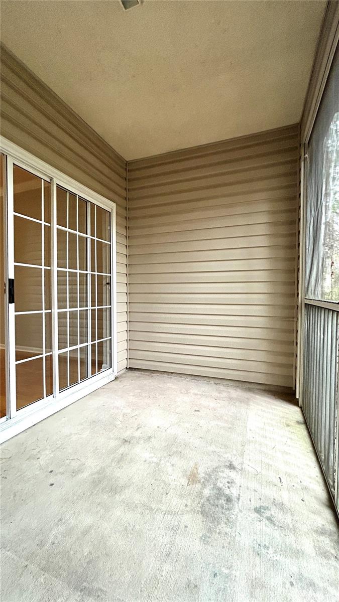 Image 9 of 20 For 4988 43rd Avenue 106