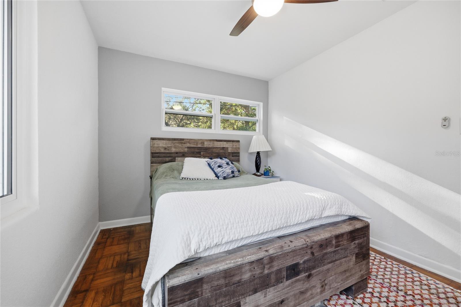 Image 32 of 50 For 314 36th Terrace