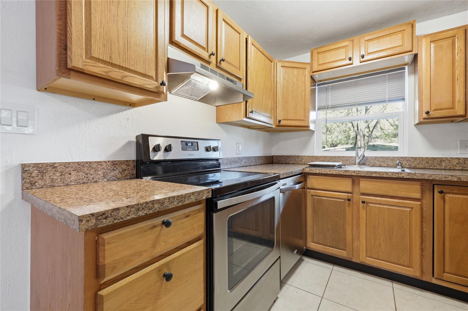 Image 8 of 50 For 314 36th Terrace