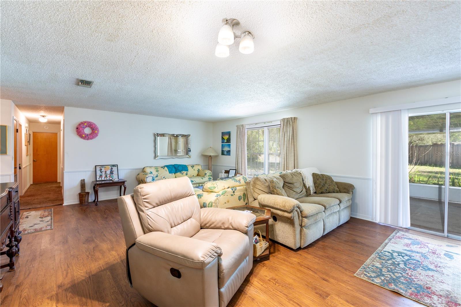 Image 3 of 21 For 16529 Orange Avenue