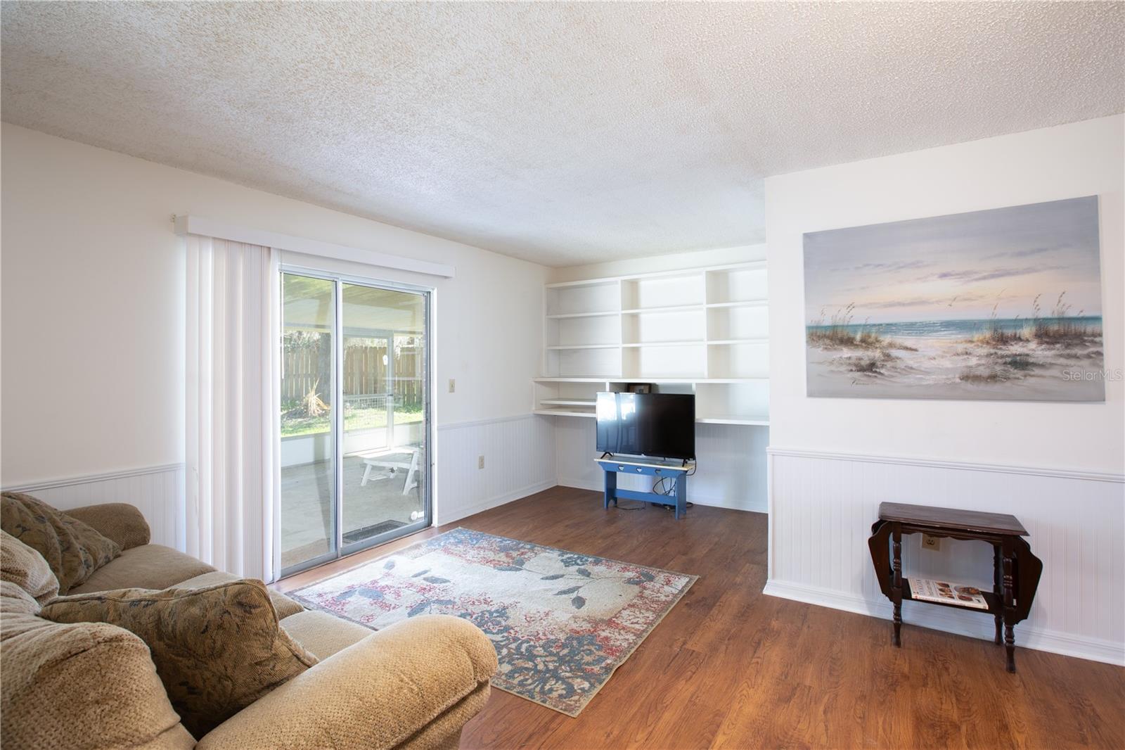 Image 4 of 21 For 16529 Orange Avenue