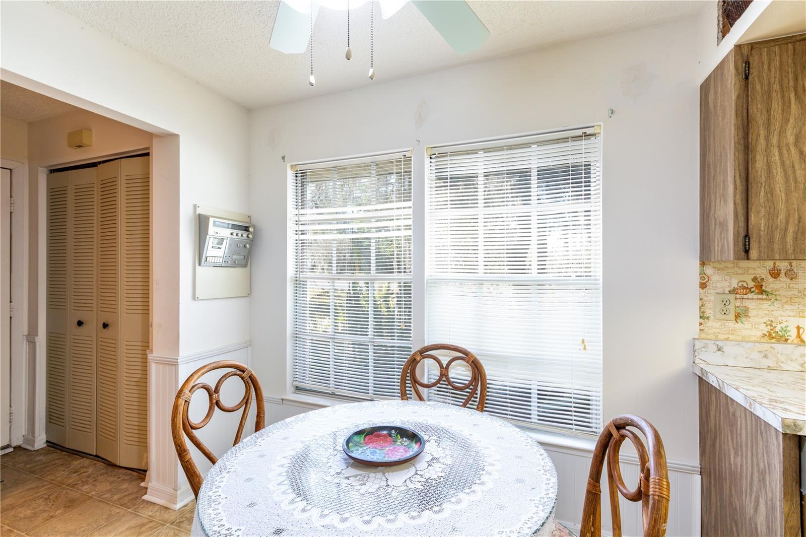 Image 7 of 21 For 16529 Orange Avenue