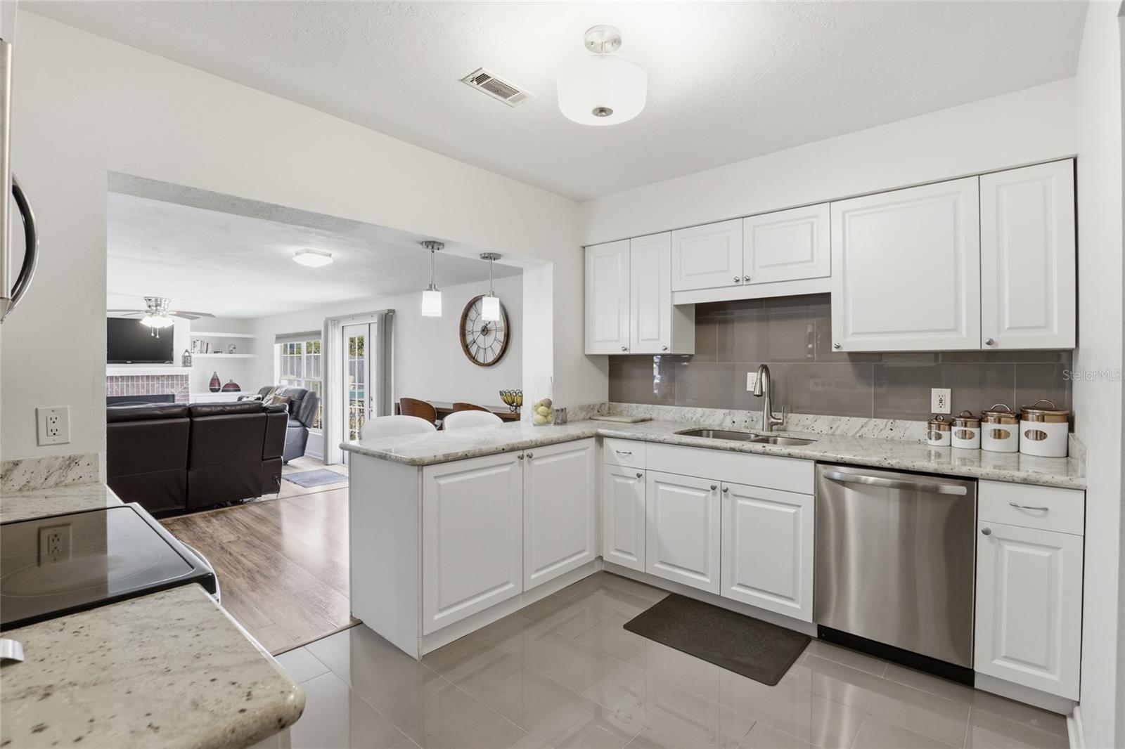 Image 17 of 47 For 3310 28th Avenue