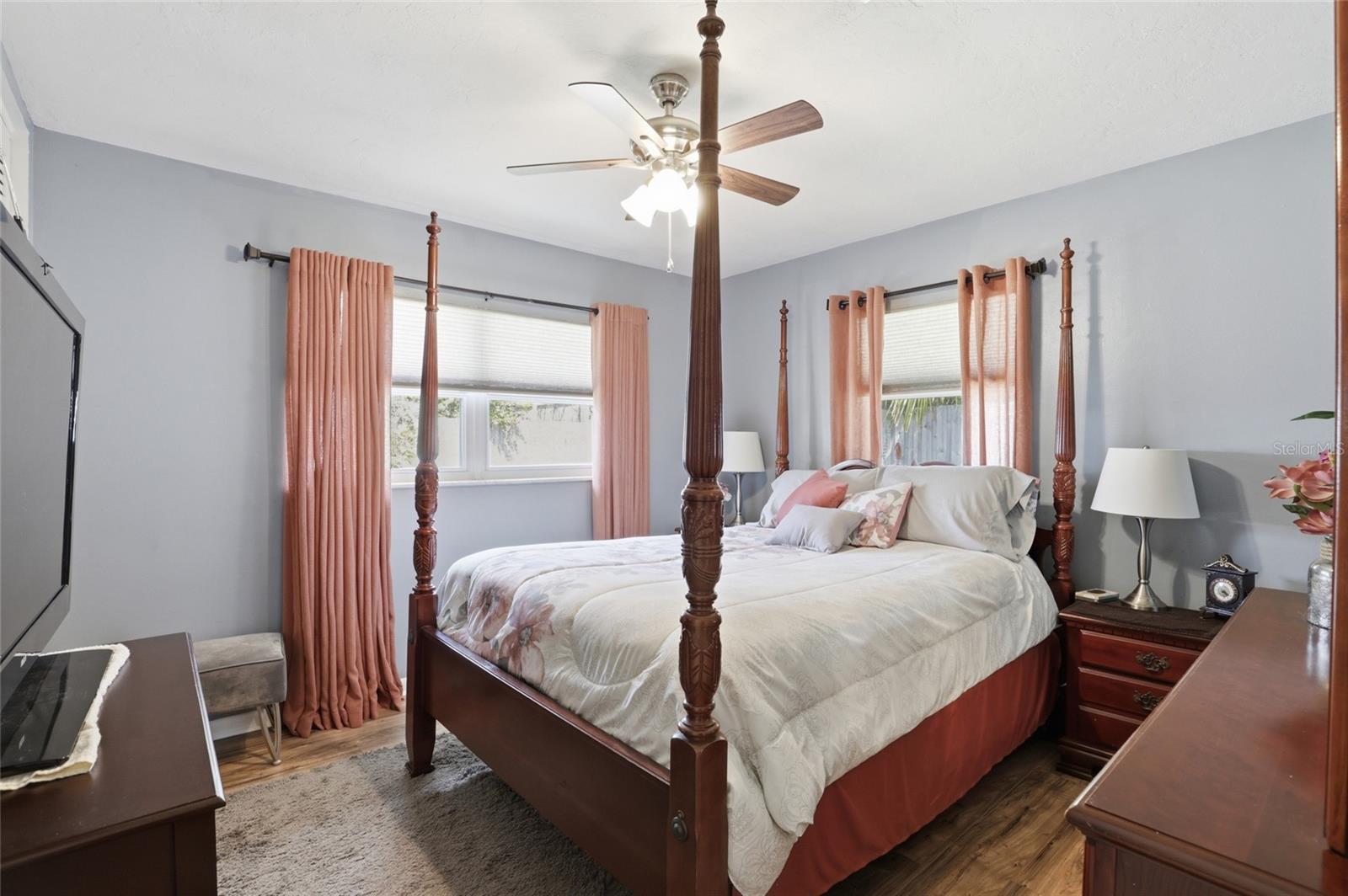 Image 30 of 47 For 3310 28th Avenue