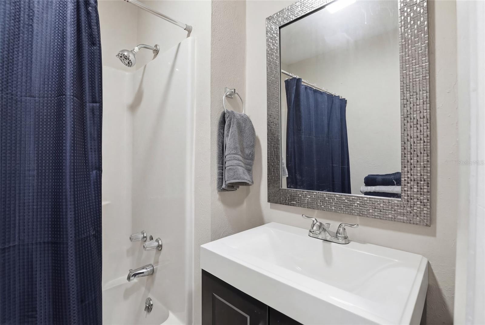 Image 35 of 47 For 3310 28th Avenue